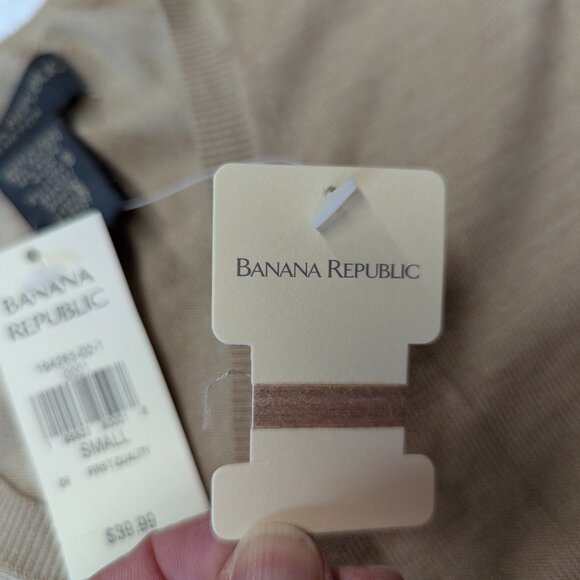 NWT Banana Replublic Silk Blend Sweater Size Small Color Tan - Picture 8 of 10